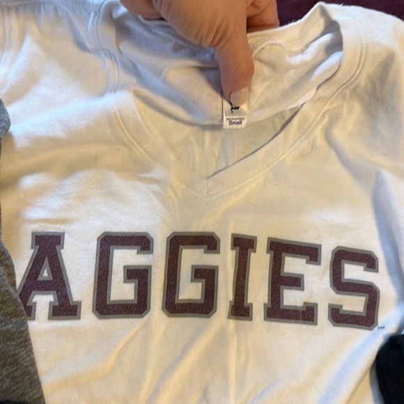 👚SOLD 👚 Texas A&M Tshirt Lot Short and Long Sleeve Women’s XS - Picture 7 of 13